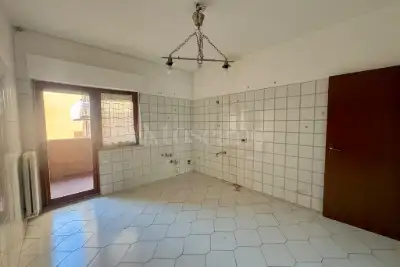 Casa in vendita, Via Fermo Corni, Roma