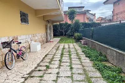 Casa in vendita, Via Casabona, Roma