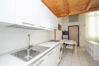 Loft in affitto, Piazza Pompeo Castelli, Milano