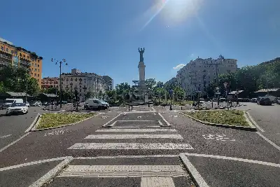 Negozio in vendita, C.so Monforte-P.za Tricolore, Milano