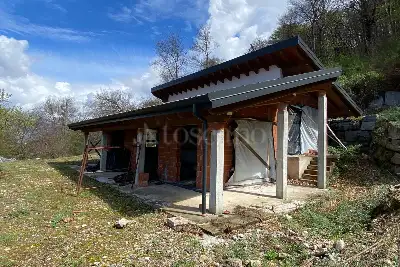 Villa in vendita, Via Signo e Carpio, Marchirolo