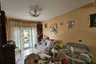 Casa in vendita, Via Svezia, Pomezia