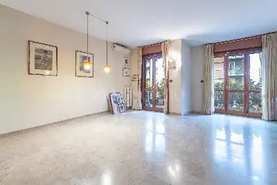 Casa in vendita, Via Emilio Morosini, Milano