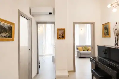 Palazzo in vendita, Via San Giovanni, Cagliari
