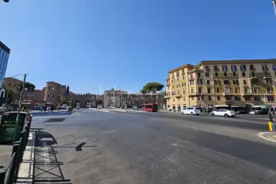 Negozio in affitto, Largo Brindisi, Roma