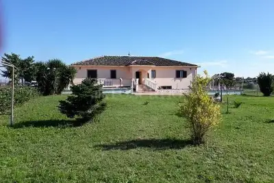 Attività Commerciale in vendita, Via Carezzano, Roma