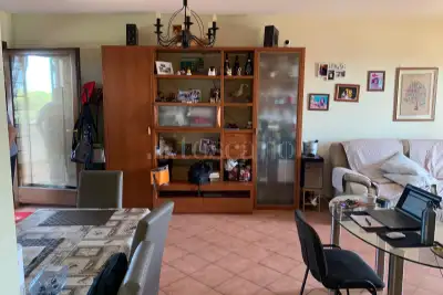 Casa in vendita, Via dei Castelli Romani, Pomezia