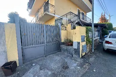 Villa Bifamiliare in vendita, Via Marettimo, Mascalucia