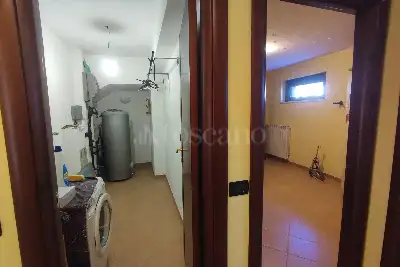 Villino a Schiera in vendita, Via Bazzanese, L'Aquila