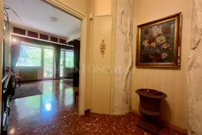 Casa in vendita, Via Jacopone da Todi, Roma