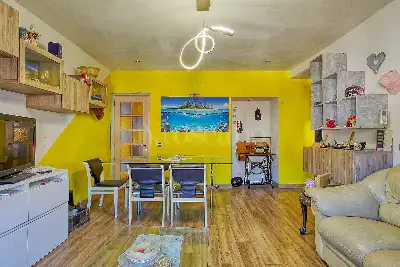 Casa in vendita, Via Carlo Cerrini, Cuasso al Monte