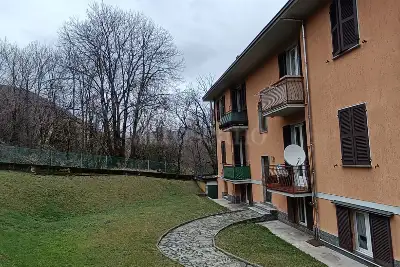 Casa Indipendente in vendita, Via Provinciale, Cadegliano-Viconago