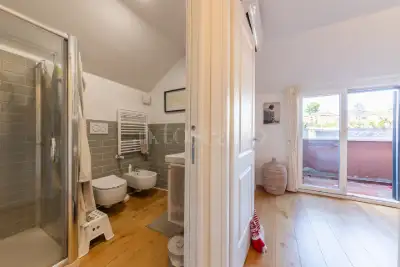 Casa in vendita, Via Valsavaranche, Roma
