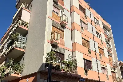 Casa in vendita, Via Umbria, Pescara