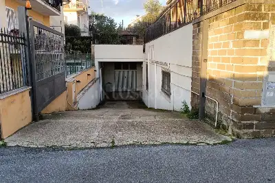 Box in affitto, via treviglio, Roma