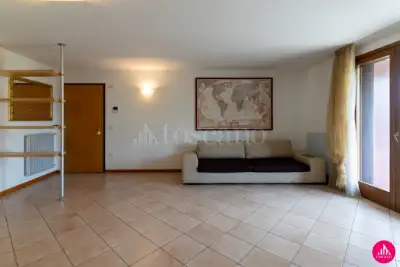 Casa in vendita, Viale Europa Unita, Fontanafredda