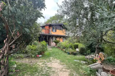 Casa Indipendente in vendita, Via Campiani, Cellatica