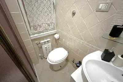 Casa in vendita, Via Caprese, Roma