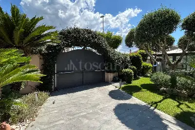 Villa in vendita, Via Ernesto Boezi, Roma