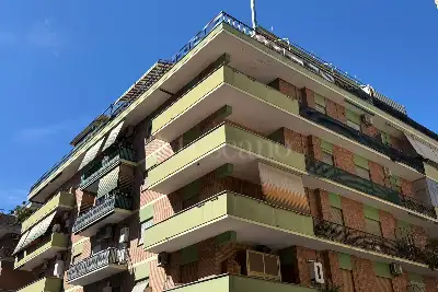Casa in vendita, Via Raffaele de Cosa, Roma