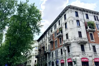 Casa in vendita, Via Plinio, Milano