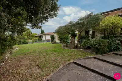 Villino a Schiera in vendita, Via Luciani Papa, Pasiano di Pordenone