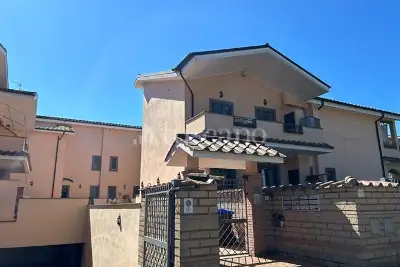 Casa in vendita, Via Marco Enrico Bossi, Roma