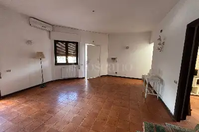 Casa in vendita, via Lisippo, Roma