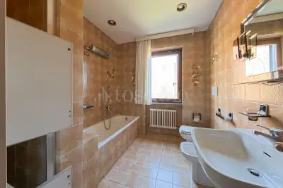 Villa Bifamiliare in vendita, Via Viconago, Cadegliano-Viconago