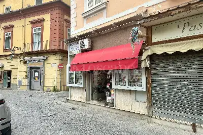 Negozio in vendita, Via San Giovanni, Caserta