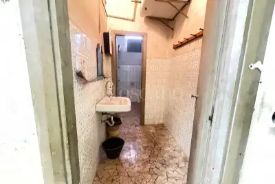 Negozio in affitto, Viale Giulio Agricola, Roma