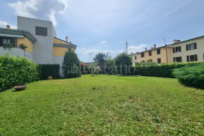 Casa in vendita, Via G. Rossini, Concesio
