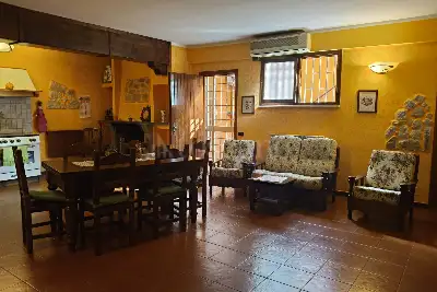 Villa Bifamiliare in vendita, Via delle Vigne di Morena, Roma, Roma