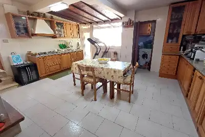 Villa in vendita, Viale Antonio Gramsci, Campagnano di Roma