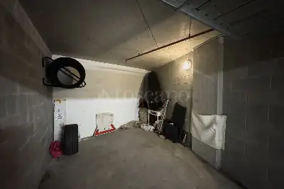 Box in vendita, Viale Certosa, Milano