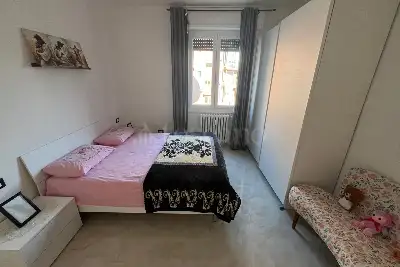 Casa in vendita, Via Lorenteggio, Milano