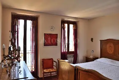 Casa Indipendente in vendita, Via Schignano, Argegno