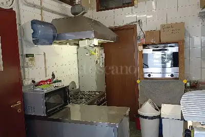 Attività Commerciale in vendita, Laghetto di Montecompatri Via Casilina , Monte Compatri