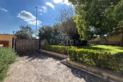 Villa in vendita, Via San Candido, Roma