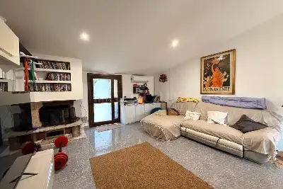 Palazzo in vendita, Via del Casale delle Pantanelle, Roma