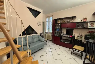 Casa in vendita, Via G. Mazzini, Biandronno