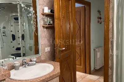 Casa in vendita, Via L. Fois, Arzachena