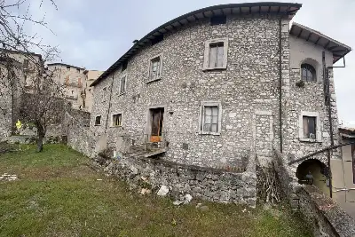 Casale in vendita, Via del Carmine , Monteleone di Spoleto