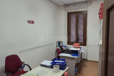 Ufficio in vendita, Via Ugo Bassi, Montecatini-Terme