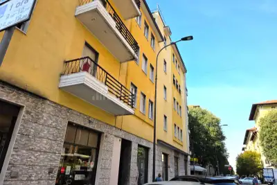 Casa in vendita, Via Bezzecca, Brescia