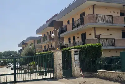 Villino a Schiera in vendita, Via Machiavelli, Cisterna di Latina