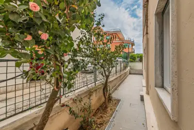 Casa in vendita, Via Lucilio, Roma