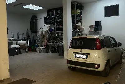 Garage in vendita, Via Francesco Marconi, Roma