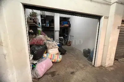 Box in vendita, Via degli Irlandesi, Roma