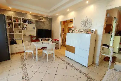 Casa in vendita, Via Montello, Aprilia